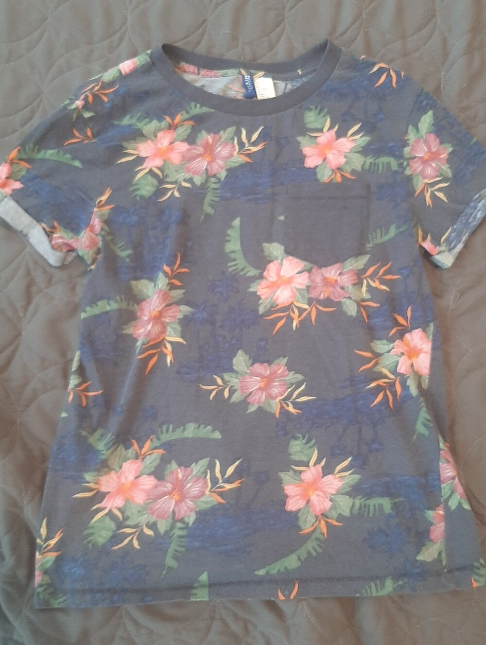 Divided Blue Floral T-Shirt (S)